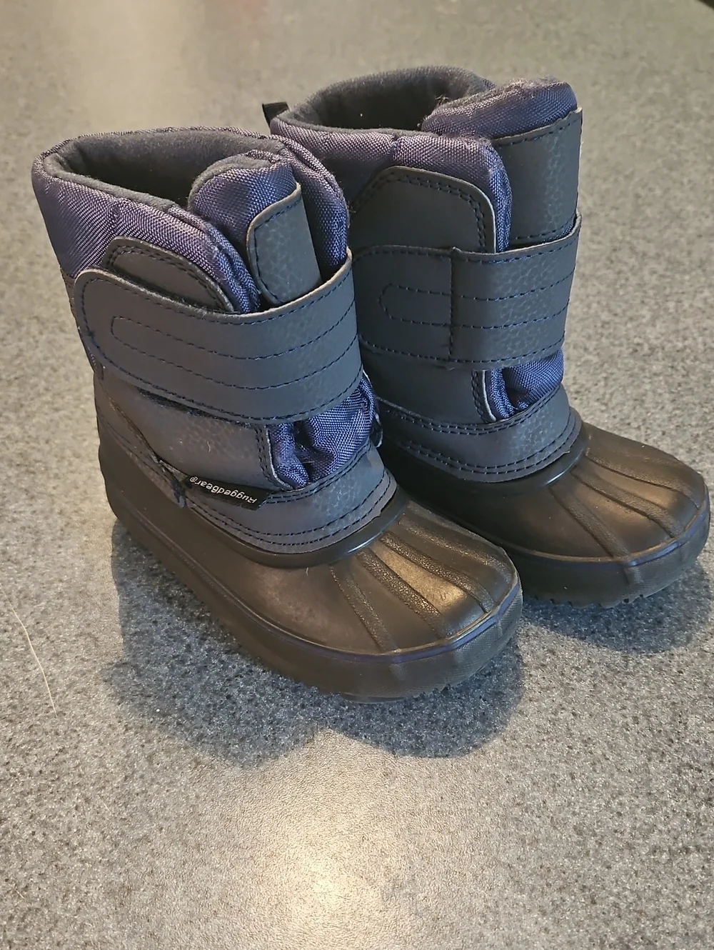 Kids Waterproof Snow Boots in Navy and Black - Hook & Loop Closure